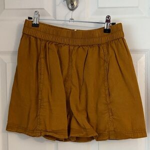 Women’s Elastic-Waist Casual Shorts - Mustard